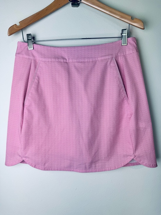 Vineyard Vines Dresses & Skirts - Vineyard Vines Performance Printed 17" Skorts pink